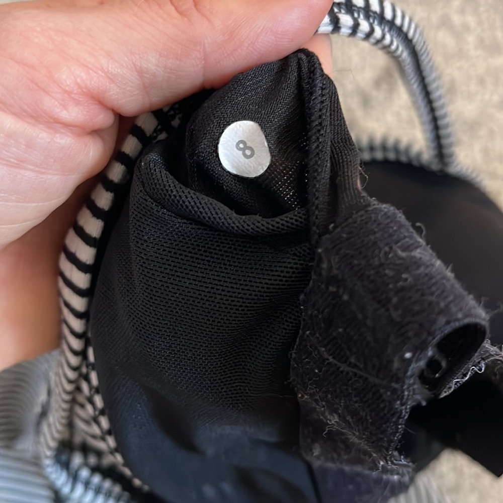 Lululemon striped tank - size 8 - Picture 5 of 6
